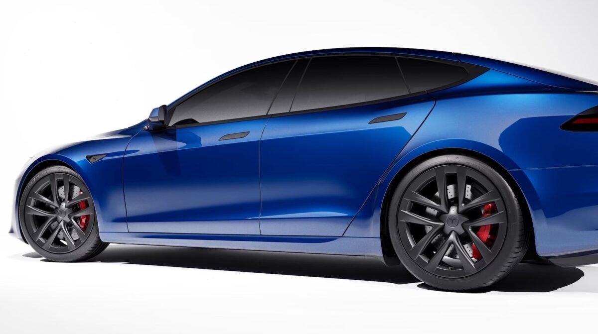 Un ensemble piste pour la Tesla Model S Plaid