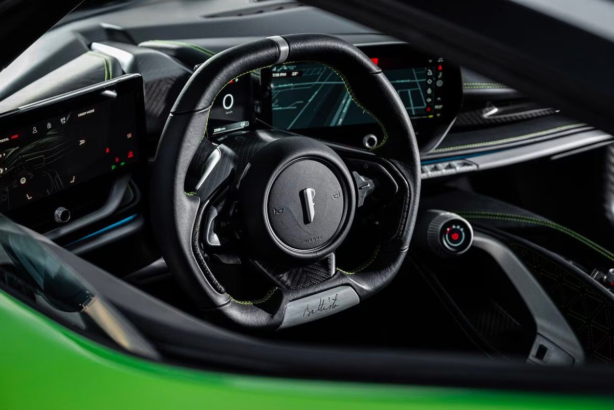 La première Pininfarina Battista au Canada